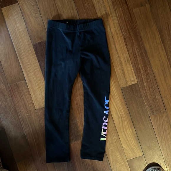 Girls Moschino Shorts 6 - Picture 5 of 8